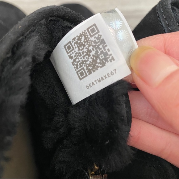 UGG Abree II Genuine Sheepskin Mini Boot - Picture 7 of 9